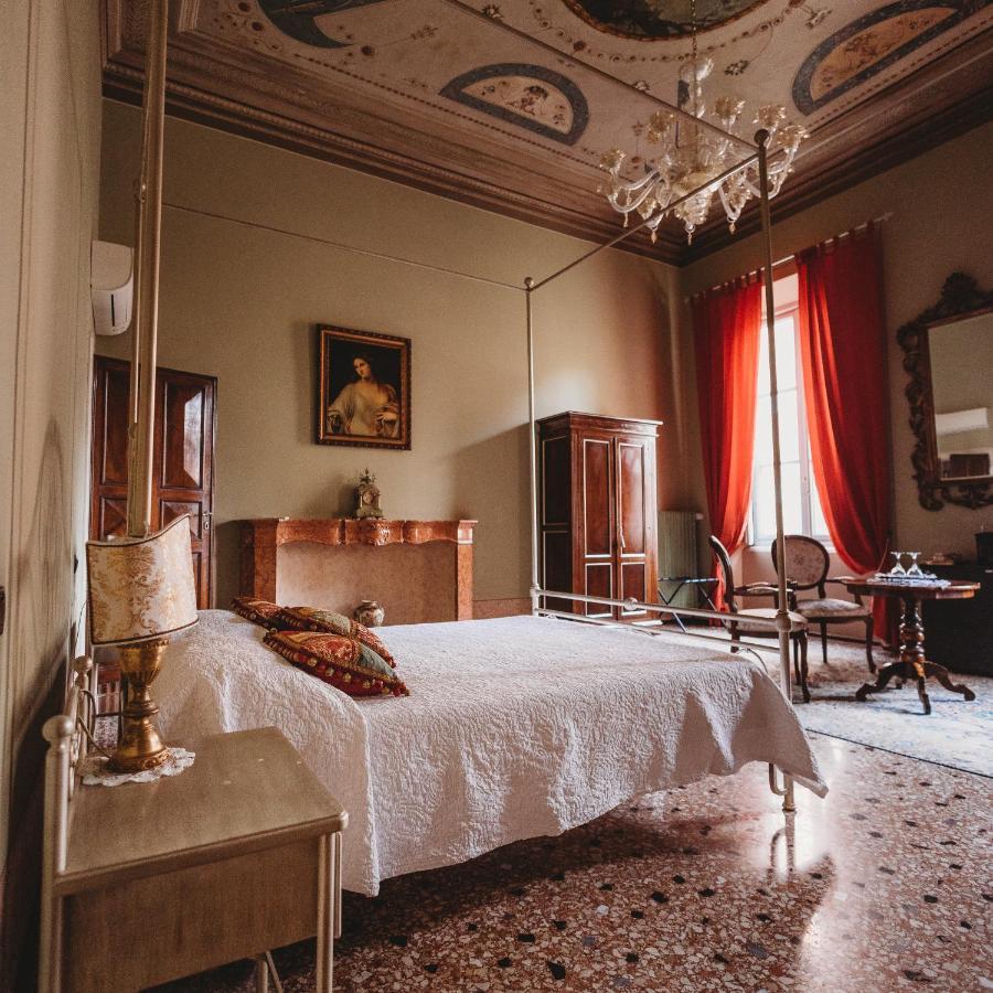 Готель Salotto Delle Arti Модена Екстер'єр фото
