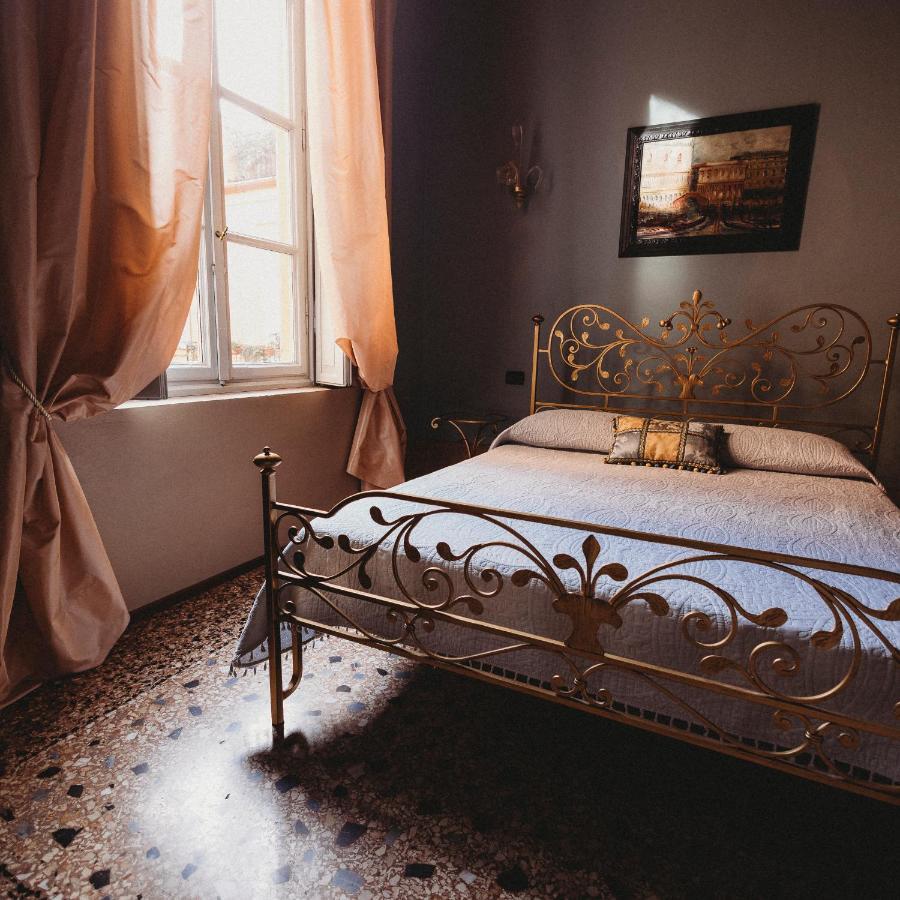 Готель Salotto Delle Arti Модена Екстер'єр фото